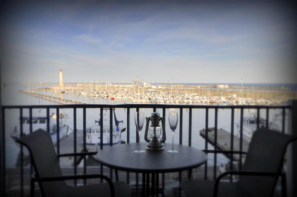 "Luigi" Balcon Sur La Mer Et Le Port De Sète Exterior foto